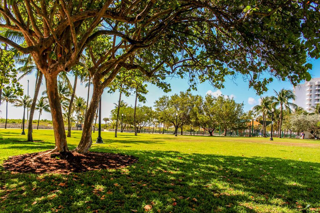 Ocean Walk Apartments Miami Beach Eksteriør bilde